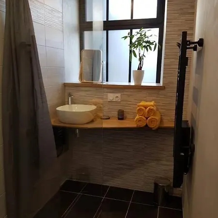 Du Cours St Mauris Authentique Et Moderne Ferienhaus *